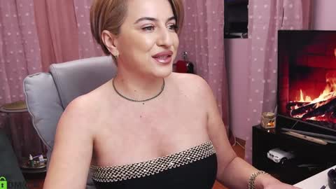 Carrie online show from 01.14.25