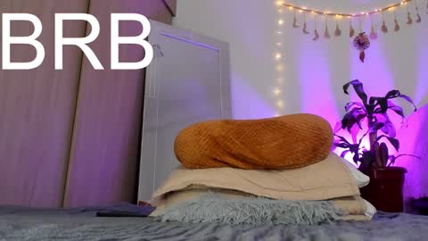 Snapshot of carriexwood chatting on 02.26.25 Nia  online show from 02.26.25