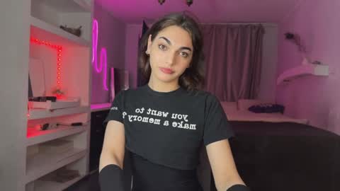 Snapshot of carry_hai chatting on 01.05.25 Carry online show from 01.05.25