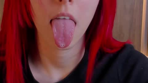 Casandra  online show from 02.05.25