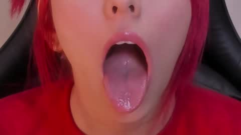 Casandra  online show from 02.20.25