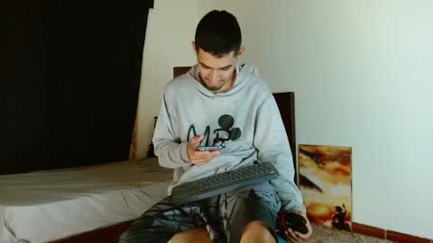 Snapshot of cash_master_san chatting on 10.31.25 Cash Master San online show from 10.31.25