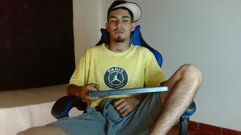 Snapshot of cash_master_san chatting on 11.21.25 Cash Master San online show from 11.21.25