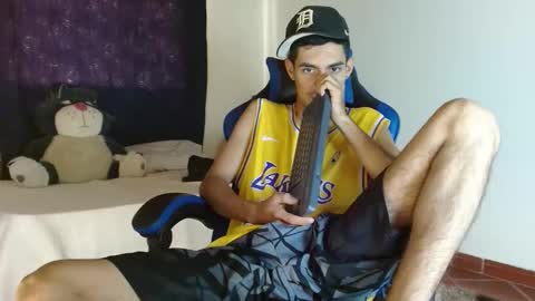 Snapshot of cash_master_san chatting on 12.02.25 Cash Master San online show from 12.02.25