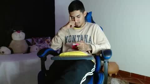 Snapshot of cash_master_san chatting on 12.04.25 Cash Master San online show from 12.04.25