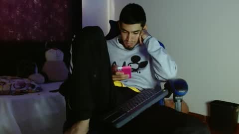 Snapshot of cash_master_san chatting on 12.14.25 Cash Master San online show from 12.14.25