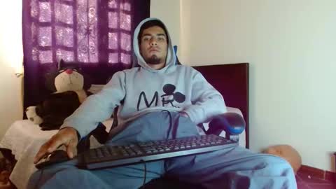 Snapshot of cash_master_san chatting on 12.19.25 Cash Master San online show from 12.19.25