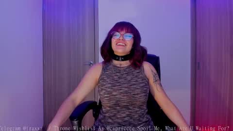 Snapshot of cash_vice chatting on 11.01.25 caprice online show from 11.01.25