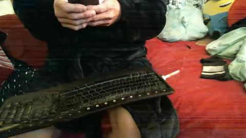Snapshot of cashew72 chatting on 01.19.25 Cashew online show from 01.19.25