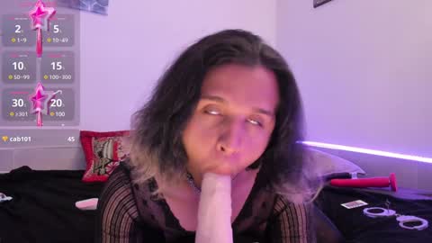 cassandra cassie  online show from 12.15.24