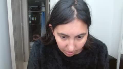 Snapshot of cassandra_ruizz chatting on 06.25.26 573215024606 online show from 06.25.26