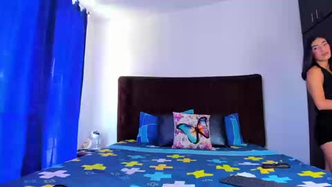 Snapshot of casseydagger chatting on 09.09.25 CASSEY online show from 09.09.25