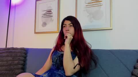 Snapshot of cassie_bloom chatting on 09.21.25 cassie_bloom online show from 09.21.25