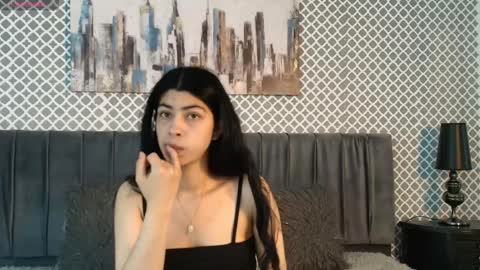 Snapshot of cassie_bloom chatting on 10.17.25 cassie_bloom online show from 10.17.25