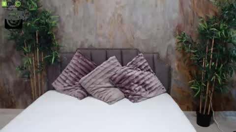 Snapshot of cassie_marks chatting on 02.13.26 Cassie Marks online show from 02.13.26