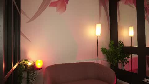 Snapshot of cassie_palmer chatting on 07.23.26 Hello my name is Cassie and my friend Nilo is also here online show from 07.23.26
