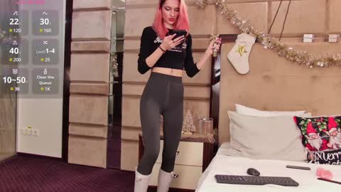 Cassie online show from 12.20.24