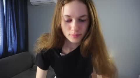 Snapshot of cassiehorridge chatting on 06.10.26 Alice online show from 06.10.26