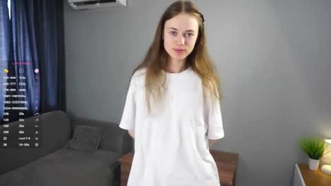 Snapshot of cassiehorridge chatting on 06.30.26 Alice online show from 06.30.26