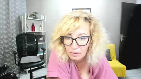 Snapshot of cassiejonas chatting on 07.07.26 CassieJonas online show from 07.07.26