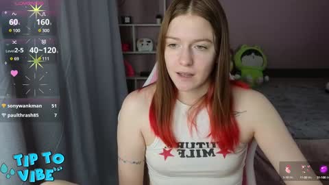 Snapshot of cassiejuice chatting on 12.07.24 Cassie online show from 12.07.24