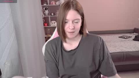 Snapshot of cassiejuice chatting on 10.24.25 Cassie online show from 10.24.25