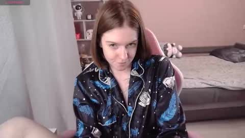 Snapshot of cassiejuice chatting on 11.02.25 Cassie online show from 11.02.25