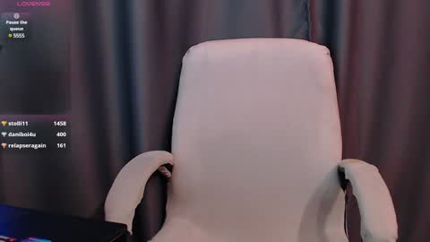 Snapshot of cassiemich chatting on 12.10.24 Cassie online show from 12.10.24