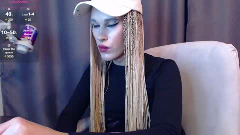 Snapshot of cassiemich chatting on 12.14.24 Cassie online show from 12.14.24