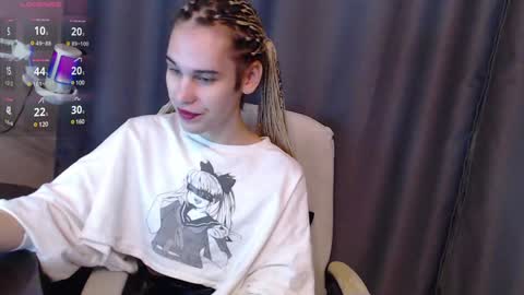 Snapshot of cassiemich chatting on 12.19.24 Cassie online show from 12.19.24