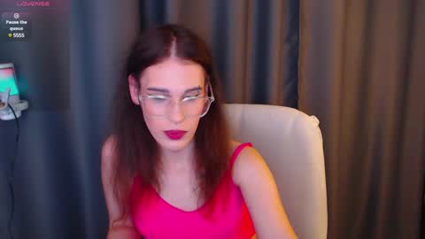 Snapshot of cassiemich chatting on 03.06.25 Cassie online show from 03.06.25