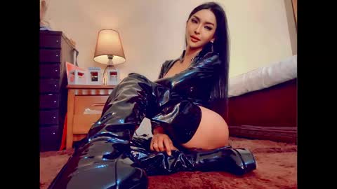 CassieValbalera online show from 04.22.26