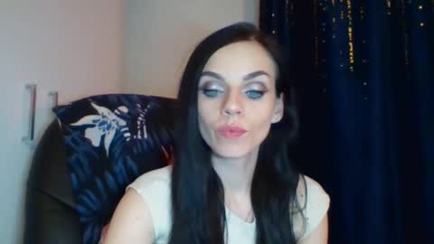 Cassie online show from 10.28.25