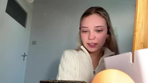 Olivia online show from 03.02.26