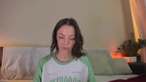  cassandra  online show from 12.22.25