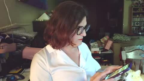 Snapshot of cassthecatgirl chatting on 05.12.26 CassTheCatGirl SheHer online show from 05.12.26