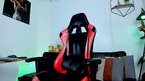 Matheo Brown online show from 03.12.25