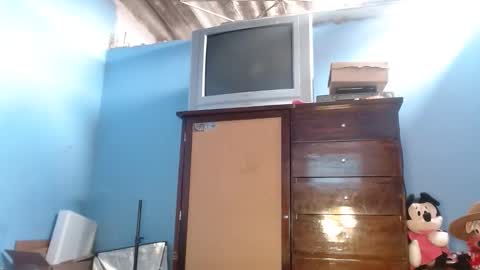 Snapshot of cat_woman05 chatting on 03.05.25 cat woman05 online show from 03.05.25