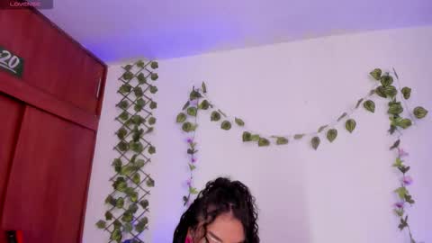 Snapshot of cata_greenn chatting on 09.10.25 Cata green model independient online show from 09.10.25