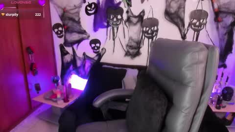 Snapshot of cata_greenn chatting on 10.21.25 Cata green model independient online show from 10.21.25