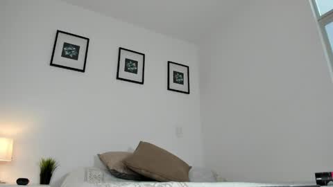 Snapshot of cata_lopez27 chatting on 05.21.26 online show from 05.21.26