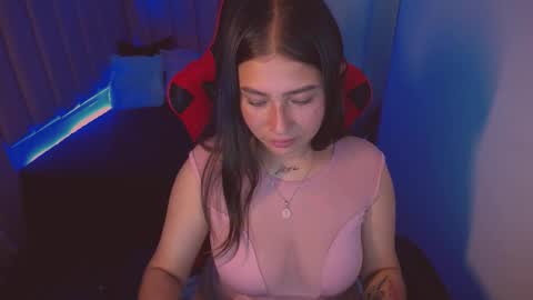 Snapshot of cata_lover1 chatting on 11.04.25 cata_lover1 online show from 11.04.25