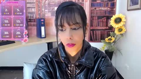 Queen Catalella online show from 10.12.25