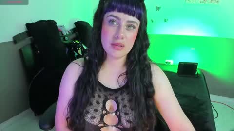Snapshot of cataleya_blare chatting on 05.03.26 LUU online show from 05.03.26