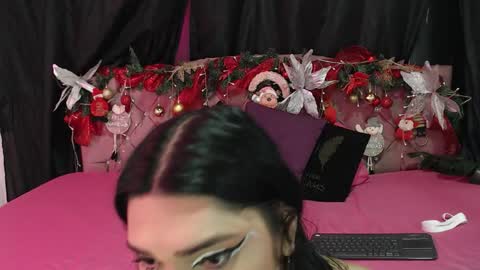 Snapshot of cataleya_divine chatting on 12.20.25 Cata Prins online show from 12.20.25