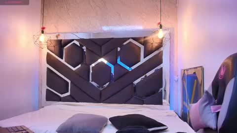 Cataleya online show from 11.05.25