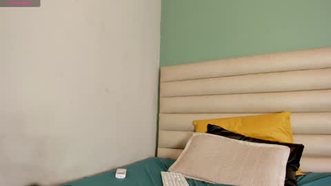 Snapshot of cataleya_smith20 chatting on 01.22.25 cataleya smith20 online show from 01.22.25