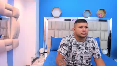 Jhon and Catalina online show from 10.24.25