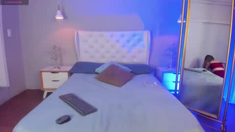 Catalina online show from 03.11.25