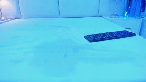 Call me Cata  online show from 01.08.25